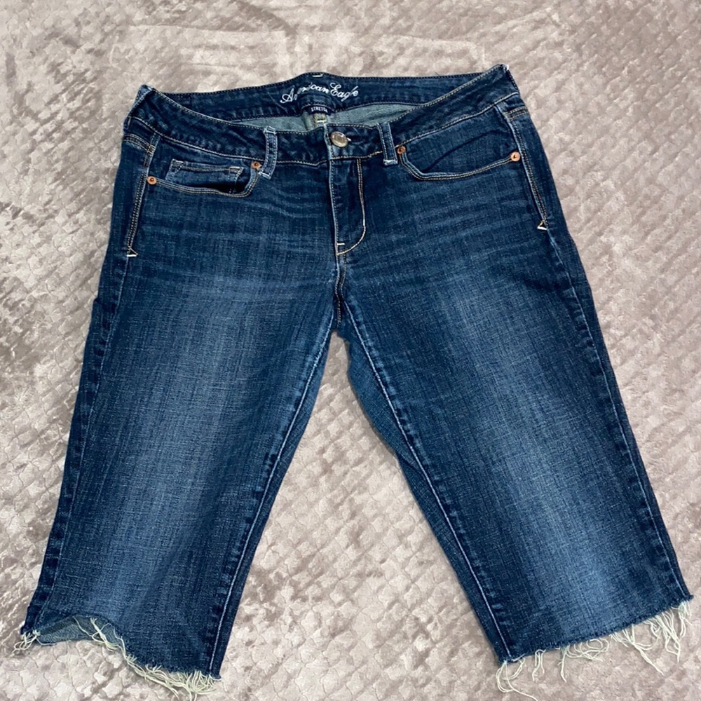 American Eagle size 12 stretch above knee length Jean